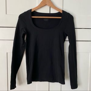 [WHBM] Scoop Neck Long Sleeved T-Shirt